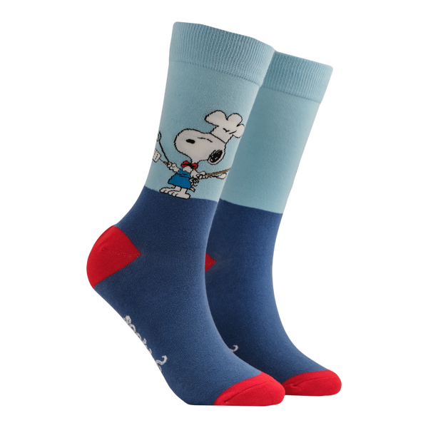 Baking Snoopy Socks - Peanuts