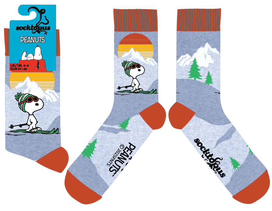 Snoopy In The Mountains Socks - Peanuts