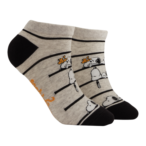 Tired Snoopy Trainer Socks - Peanuts